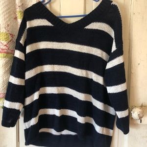 👍Blue and white stripe cut out sweater xl